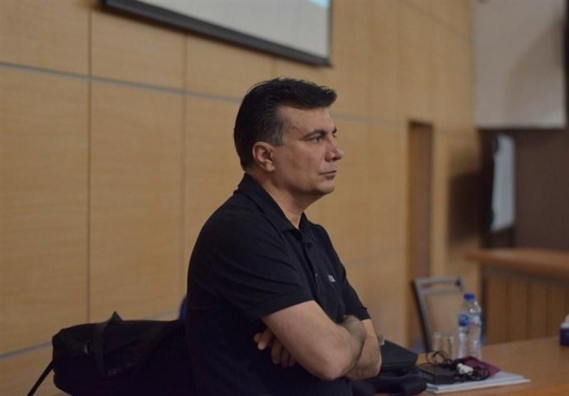 رفعتی: شاهد 2 قضاوت عالی در تبریز و مسجدسلیمان بودیم، صحبت های گزارشگر اصفهانی باعث تنش در ورزشگاه ها می شود رفعتی: شاهد 2 قضاوت عالی در تبریز و مسجدسلیمان بودیم، صحبت های گزارشگر اصفهانی باعث تنش در استادیوم ها می گردد