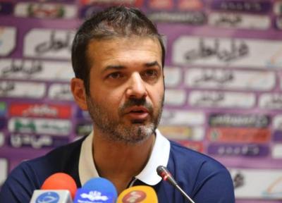 استراماچونی: بعضی مواقع می توانید در گوش بازیکنان هم بزنید!، شاگردانم باید به فشار طرفداران عادت نمایند