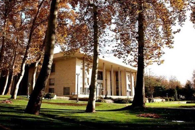 آغاز عملیات لایروبی قنات های کاخ نیاوران آغاز عملیات لایروبی قنات های کاخ نیاوران