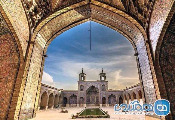 ارائه توضیحاتی درباره شرایط کاشی کاری های مسجد وکیل شیراز